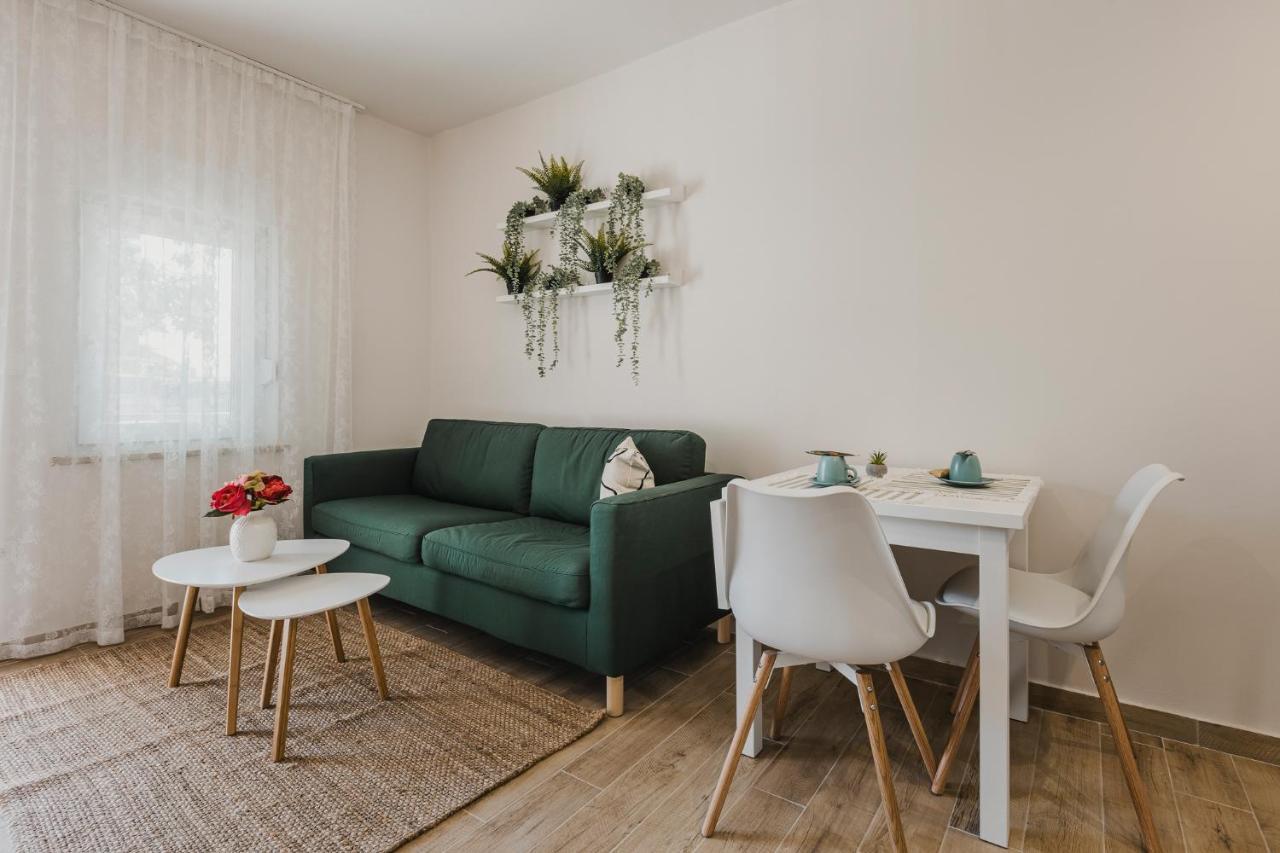 אומאג 3Level Apartments Kroatien מראה חיצוני תמונה