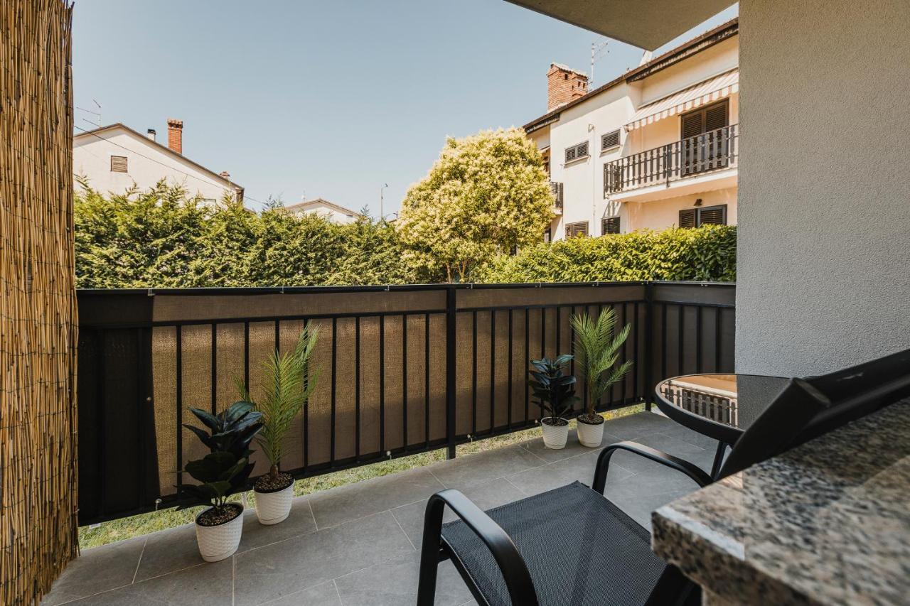 אומאג 3Level Apartments Kroatien מראה חיצוני תמונה